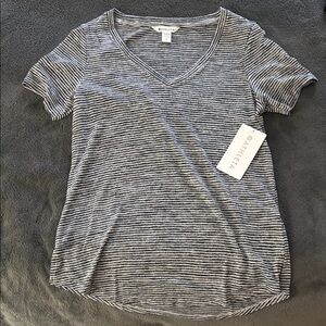 Athleta White Short Sleeve T-Shirt